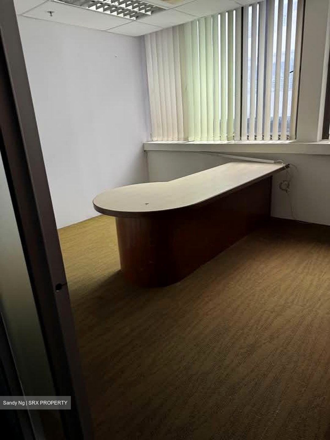 Solaris (D5), Office #566895621